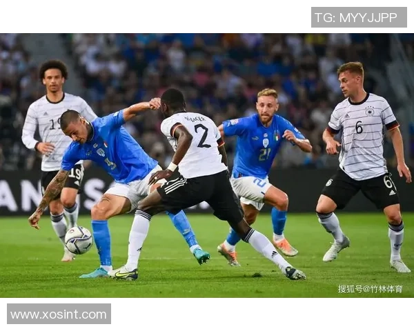 捕捉足球明星在绿茵场上的精彩踢球瞬间与动态表现