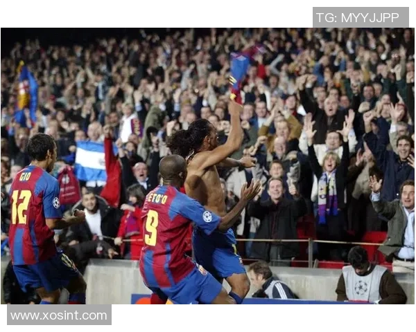 足球明星小罗全民热潮引发的足球文化新风尚与青少年发展探讨